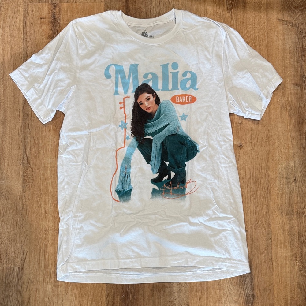Malia Baker Disney Decedents Tour Worlds Collide size Large